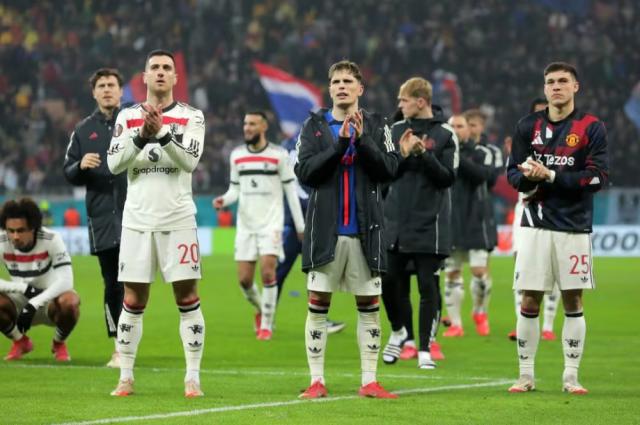 欧冠-不败之身直升欧联杯16强！解放梅努曼联再胜