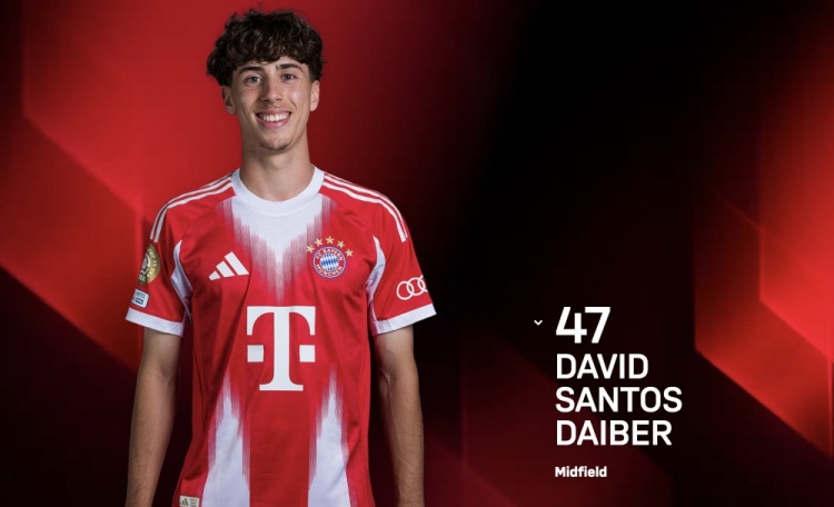 欧冠-记者：19岁中场戴伯尔接近与拜仁续约，球员今夏可能被外租